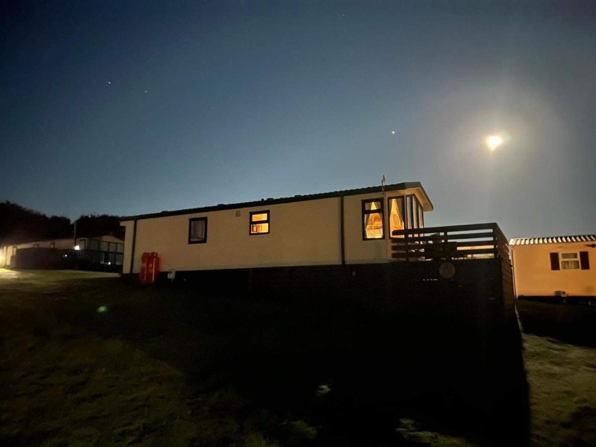 ניוטון סטיוארט Caravan Rabbit House No 81 At Three Lochs Holiday Park מראה חיצוני תמונה