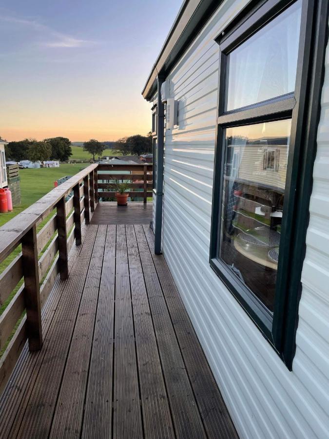 ניוטון סטיוארט Caravan Rabbit House No 81 At Three Lochs Holiday Park מראה חיצוני תמונה